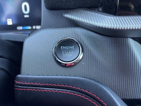 Used 2025 Ford Explorer ST-Line w/ ST-Line Street Pack image 13