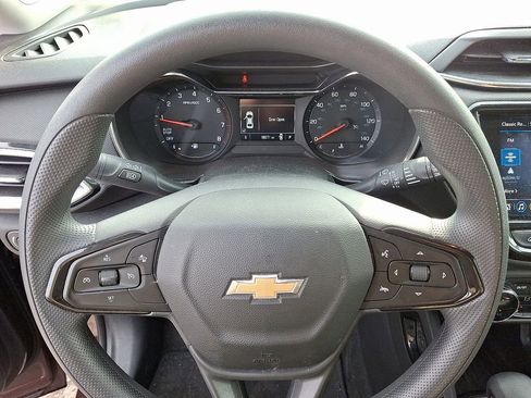 Used 2023 Chevrolet TrailBlazer LT w/ Convenience Package image 18