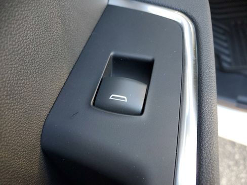 New 2025 GMC Sierra 1500 Elevation w/ Preferred Package image 16