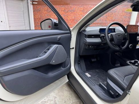 Used 2025 Ford Mustang Mach-E Premium w/ Interior Protection Package AWD/4WD image 9