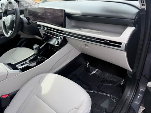 Used 2025 Hyundai Tucson SEL image 31