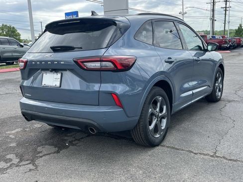 Used 2023 Ford Escape ST-Line w/ Tech Pack #1 FWD image 7