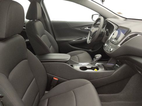 Used 2024 Chevrolet Malibu LT image 21