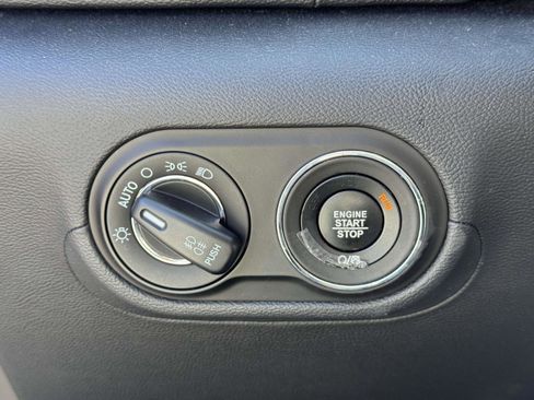 Used 2018 Maserati Levante S AWD/4WD image 19