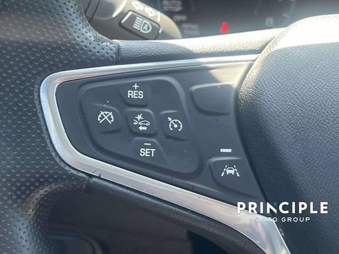 Used 2022 Chevrolet Equinox LS AWD/4WD image 19