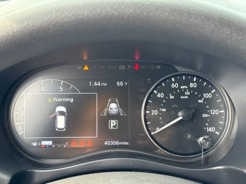 Used 2024 Nissan Kicks SV image 15