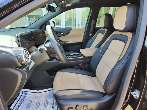 New 2026 Chevrolet Equinox ACTIV w/ Convenience Package III AWD/4WD image 12