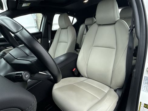 Used 2021 MAZDA MAZDA3 s image 10