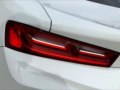 Used 2018 Chevrolet Camaro LT RWD image 28