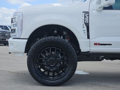 New 2026 Ford F350 King Ranch w/ Chrome Package AWD/4WD image 9