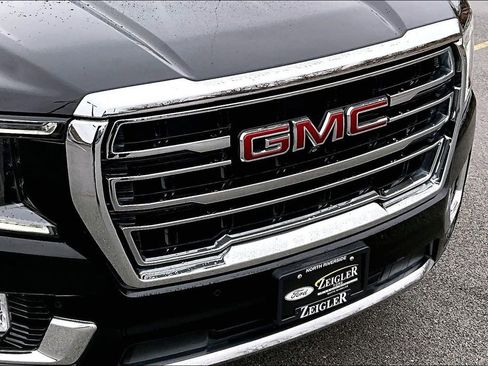 Used 2023 GMC Yukon XL SLT w/ SLT Premium Package image 31