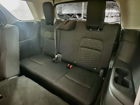Used 2025 Nissan Pathfinder SV AWD/4WD image 28