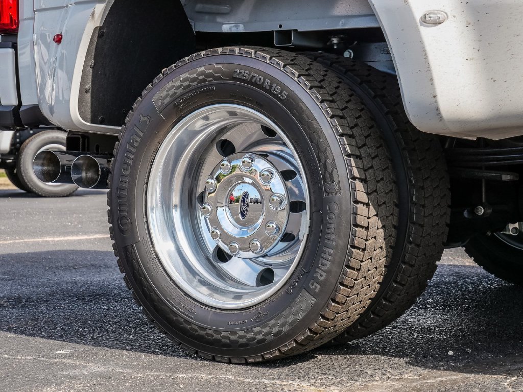 Used 2026 Ford F450 Platinum AWD/4WD image 10