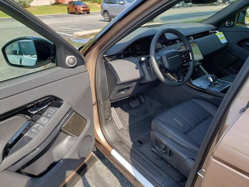 New 2026 Land Rover Range Rover Evoque S image 9
