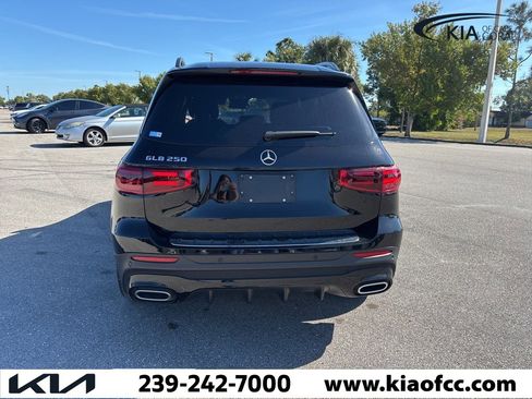 Used 2024 Mercedes-Benz GLB 250 image 5