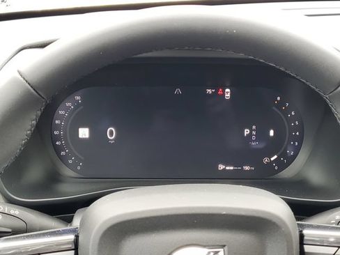 New 2026 Volvo XC40 B5 Plus w/ Protection Package Premier AWD/4WD image 18