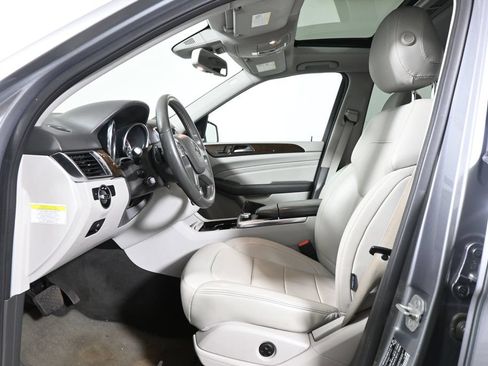 Used 2013 Mercedes-Benz ML 350 4MATIC image 3