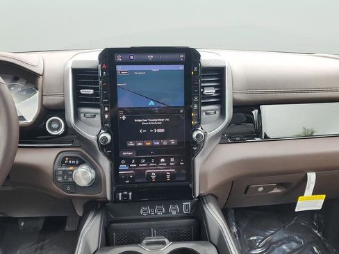 New 2026 RAM 1500 Laramie AWD/4WD image 12