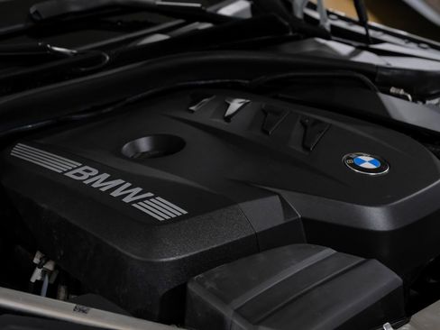 Used 2025 BMW 430i Coupe w/ Premium Package image 47