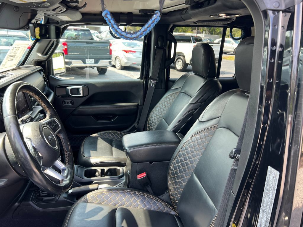Used 2021 Jeep Wrangler Unlimited Sahara AWD/4WD image 10