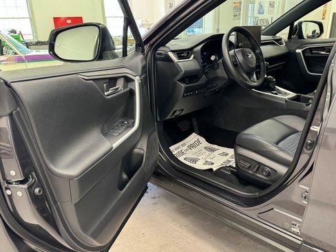 Used 2025 Toyota RAV4 XSE w/ Weather Package image 13
