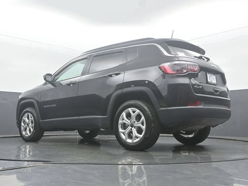 Used 2025 Jeep Compass Latitude AWD/4WD image 55