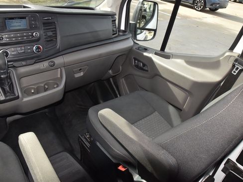 Used 2023 Ford Transit 250 Medium Roof w/ Load Area Protection Package image 18