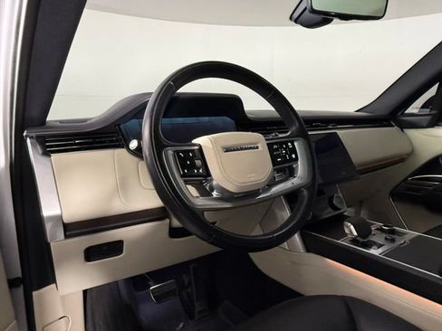 Used 2023 Land Rover Range Rover Long Wheelbase SE AWD/4WD image 5