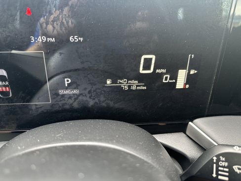 Used 2025 Nissan Kicks S AWD/4WD image 21