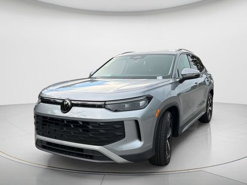 New 2026 Volkswagen Tiguan SE FWD image 1