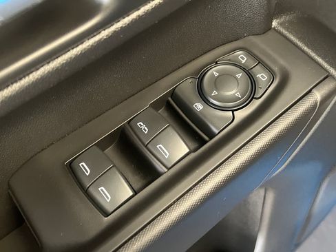 Used 2023 Chevrolet Silverado 1500 Custom AWD/4WD image 30