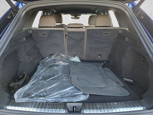 Certified 2025 Audi Q5 Premium w/ Convenience Package image 6