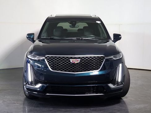 Used 2024 Cadillac XT6 Premium Luxury w/ Technology Package AWD/4WD image 9
