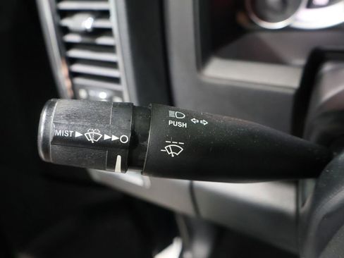 Used 2015 RAM 1500 Laramie w/ Convenience Group image 41