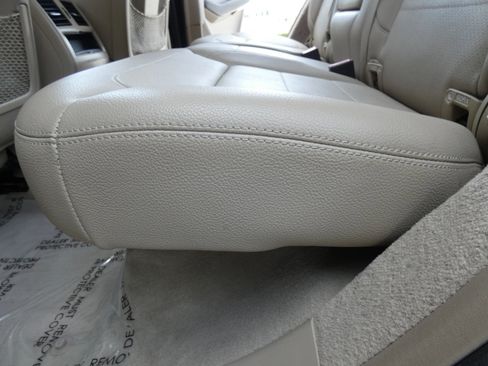 Used 2015 Mercedes-Benz ML 350 4MATIC image 39