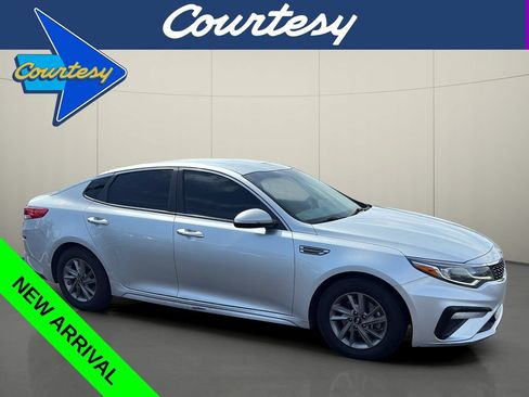 Used 2020 Kia Optima LX FWD image 1