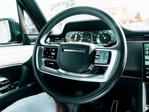 Used 2024 Land Rover Range Rover Long Wheelbase Autobiography image 22