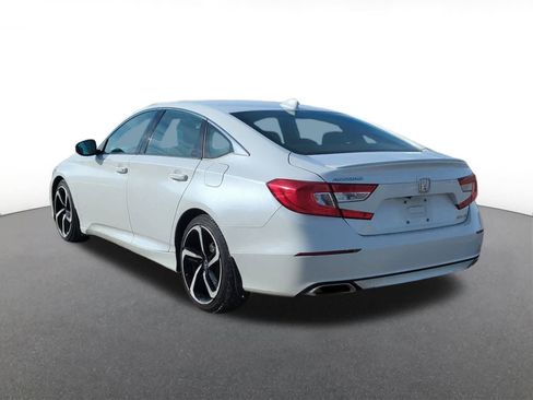 Used 2018 Honda Accord Sport image 4
