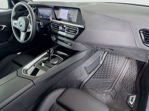 Used 2025 BMW Z4 sDrive30i w/ Shadowloine Package image 25