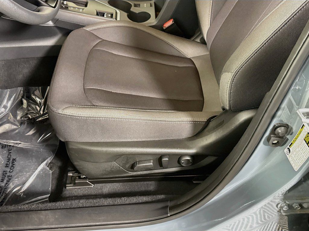 Certified 2025 Subaru Crosstrek 2.5i Premium AWD/4WD image 25