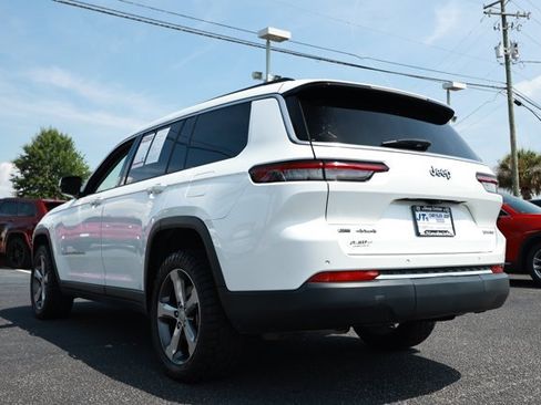 Used 2021 Jeep Grand Cherokee L Limited AWD/4WD image 8