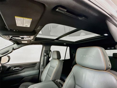 New 2026 GMC Yukon AT4 w/ AT4 Premium Package AWD/4WD image 17