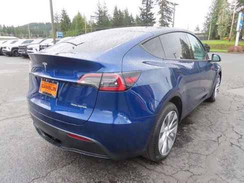 Used 2021 Tesla Model Y Long Range AWD/4WD image 8