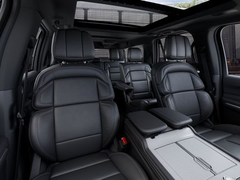 New 2027 Lincoln Navigator L Reserve AWD/4WD image 10