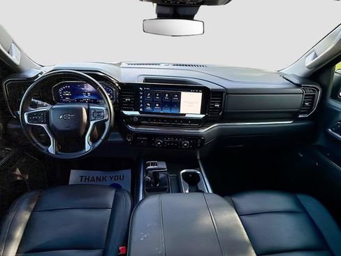 Used 2024 Chevrolet Silverado 1500 LT Trail Boss w/ LT Trail Boss Premium Package AWD/4WD image 14