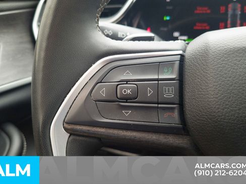 Used 2023 Jeep Grand Cherokee 4WD 4xe image 32