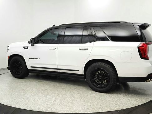 Used 2021 GMC Yukon Denali w/ Denali Ultimate Package image 10