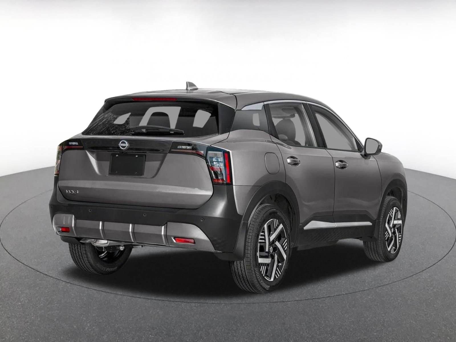 Used 2025 Nissan Kicks SV FWD image 2
