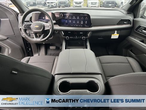 New 2025 Chevrolet Tahoe LS w/ LPO, Dark Essentials Package image 13