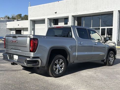Used 2025 GMC Sierra 1500 SLT AWD/4WD image 26
